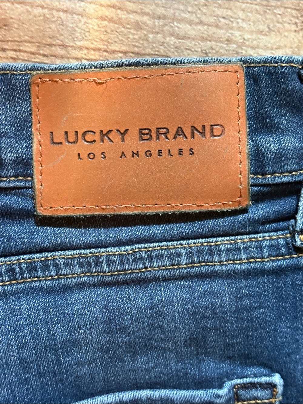 “Lucky Brand 221 Original Straight Men’s Jeans 38x32 Dark Wash Denim”